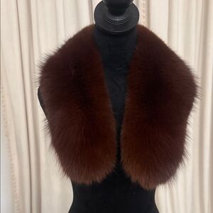 Saga furs thick fox fur clip on collar